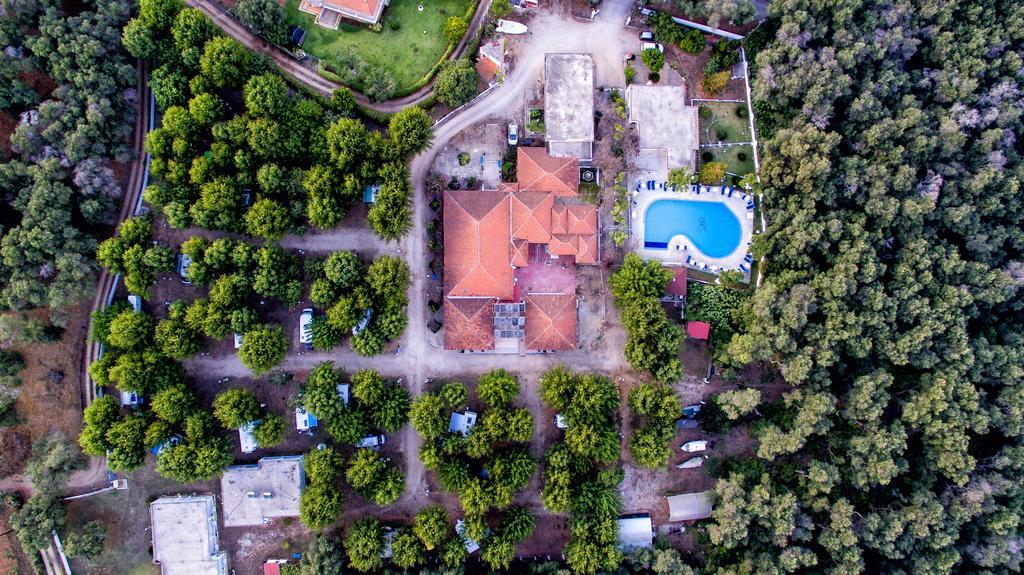 פרבזה Kalamitsi Beach Camping Village מראה חיצוני תמונה